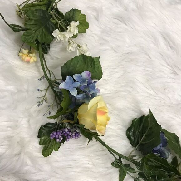 Faux Floral Flowers Silk Garland‎ - Picture 2 of 11